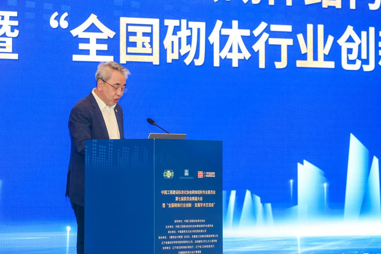 李海.jpg 李海.jpg